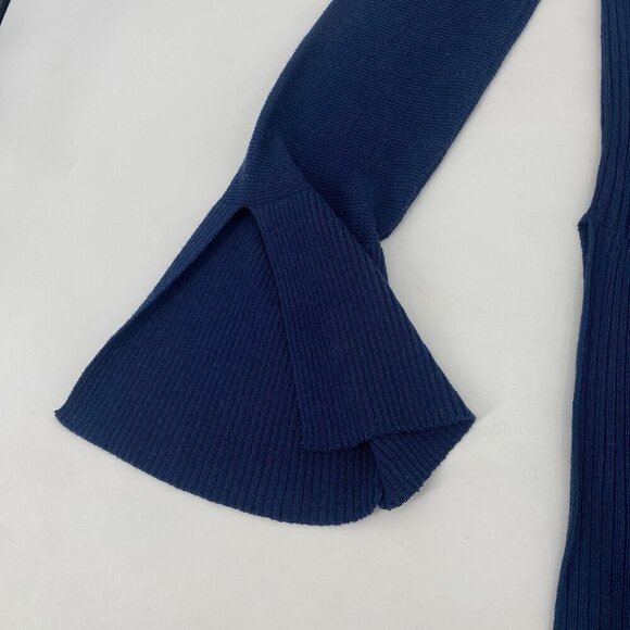 Free People Side Slit Bell Sleeve Tunic Top Size XS Blue Knit Rayon Boho - Picture 11 of 12